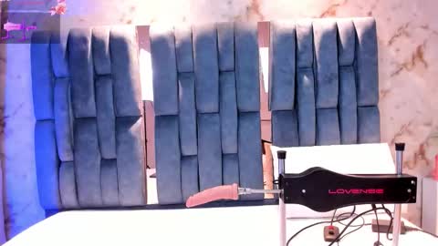 Rose online show from October 5, 2025, 5:50 am