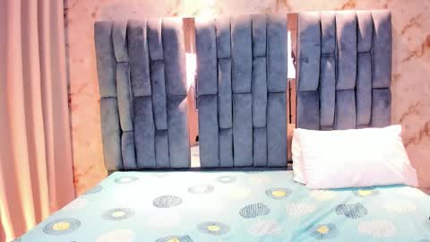 Snapshot of rosetemple chatting on March 1, 2026, 5:09 am Rose online show from March 1, 2026, 5:09 am