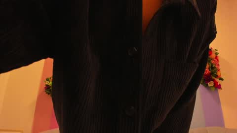     online show from January 12, 2025, 11:39 am