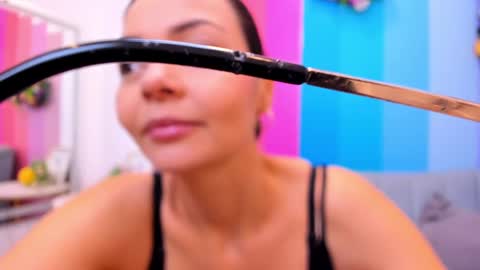     online show from February 15, 2025, 11:39 am