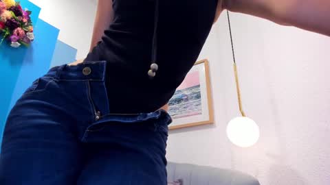     online show from February 15, 2025, 5:50 pm