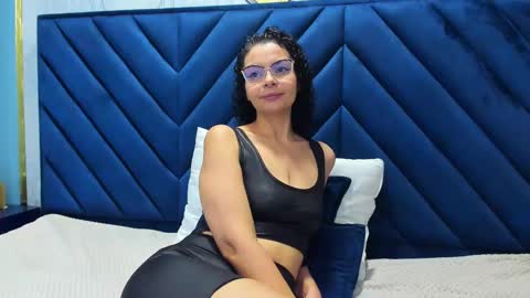     online show from March 5, 2025, 11:38 am