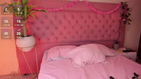   online show from September 26, 2025, 6:06 am