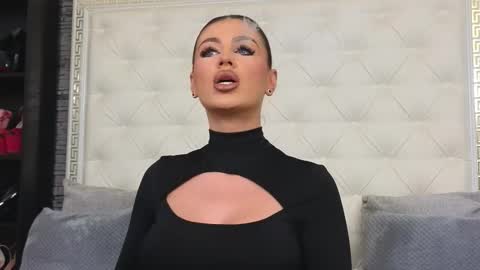 Gabriela online show from November 26, 2025, 7:31 am