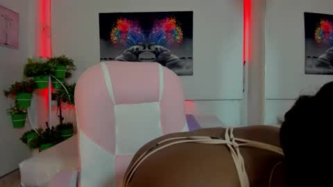 rosi_cooper online show from March 24, 2026, 11:15 am