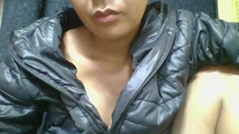 rosia685234 online show from March 9, 2026, 6:12 pm