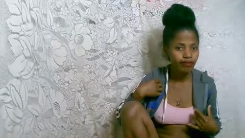 rosia online show from October 24, 2025, 2:57 pm