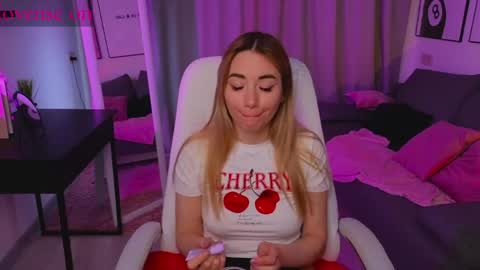 Rosie online show from May 13, 2026, 1:14 am