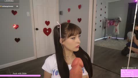 Snapshot of rosiebones chatting on February 5, 2025, 7:53 pm Rosie Bones online show from February 5, 2025, 7:53 pm