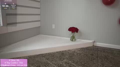 Snapshot of rosiebones chatting on February 19, 2025, 6:00 pm Rosie Bones online show from February 19, 2025, 6:00 pm