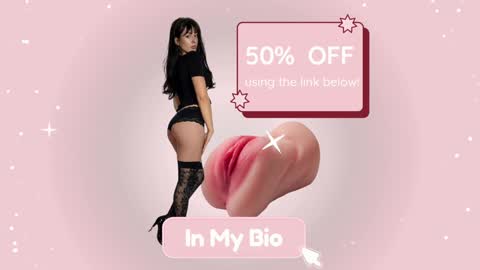 Snapshot of rosiebones chatting on October 29, 2025, 10:55 pm Rosie Bones online show from October 29, 2025, 10:55 pm