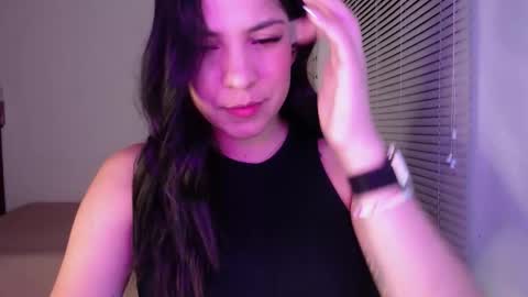 Snapshot of rosiehw chatting on December 22, 2025, 4:09 am rosiehw online show from December 22, 2025, 4:09 am