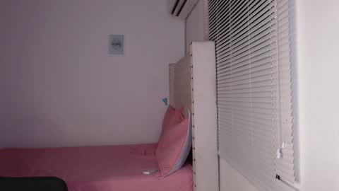 Snapshot of rosiehw chatting on January 14, 2026, 10:14 pm rosiehw online show from January 14, 2026, 10:14 pm