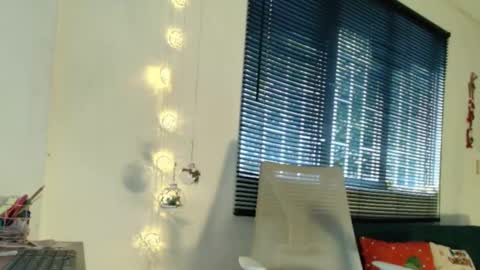 Snapshot of ross_bakerhot chatting on December 19, 2024, 1:29 pm Ross BakerHot online show from December 19, 2024, 1:29 pm