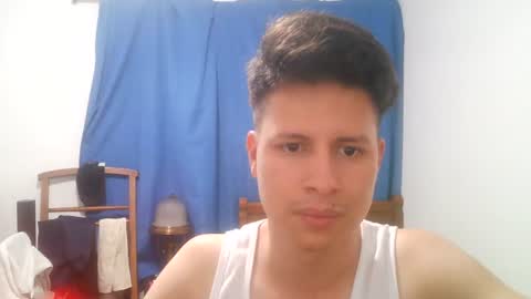 rosscou8 online show from June 17, 2026, 6:49 am