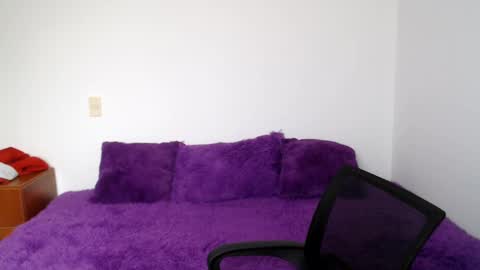 Snapshot of rosse77_ chatting on October 4, 2025, 12:36 pm rosse online show from October 4, 2025, 12:36 pm