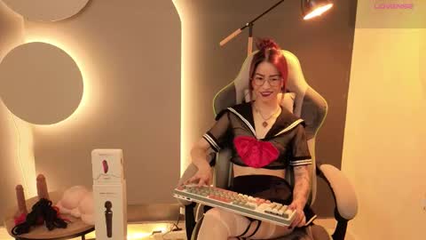 Snapshot of rosse_98_ chatting on February 5, 2026, 2:22 pm Miss Rosse online show from February 5, 2026, 2:22 pm