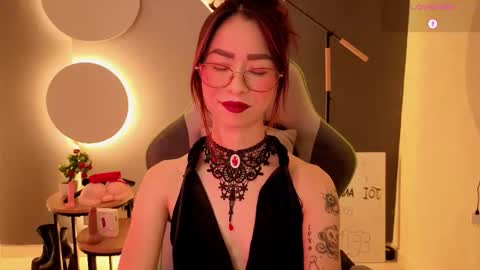 Snapshot of rosse_98_ chatting on February 24, 2026, 12:47 pm Miss Rosse online show from February 24, 2026, 12:47 pm