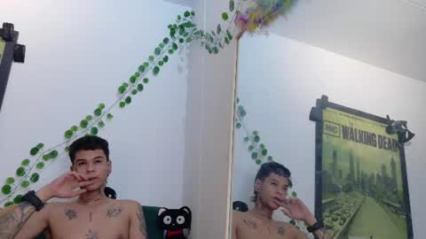 Snapshot of rosse_dredd chatting on July 17, 2026, 3:50 pm Anal for the first time 40000tks online show from July 17, 2026, 3:50 pm