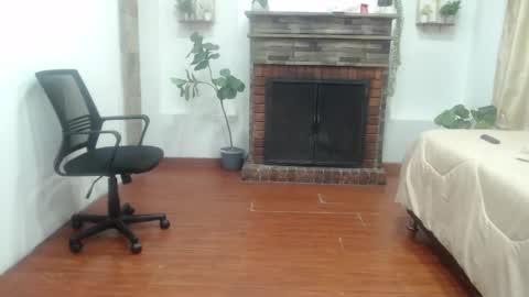 Snapshot of rosse_meyer chatting on October 18, 2025, 6:30 pm MY NAME IS ROSSE online show from October 18, 2025, 6:30 pm