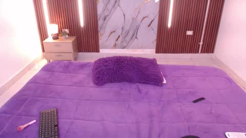 Rossi Hill online show from January 6, 2026, 7:50 pm