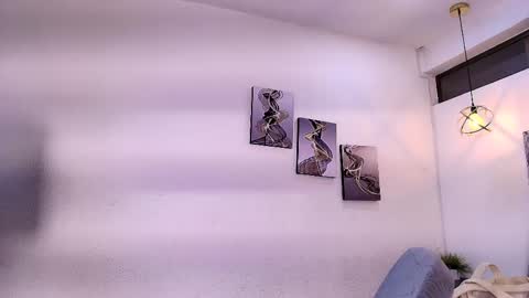Snapshot of rossi_ss1 chatting on May 6, 2026, 2:51 am Ross online show from May 6, 2026, 2:51 am