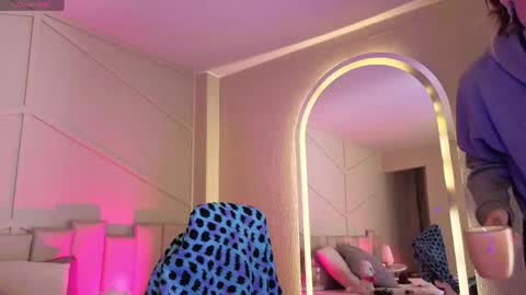 rossiie_hunt_ online show from May 11, 2026, 2:45 pm