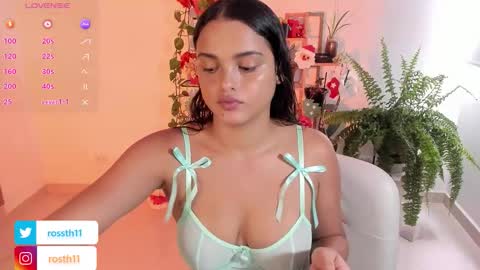 Snapshot of rossth11 chatting on November 23, 2025, 5:57 pm Im Ross online show from November 23, 2025, 5:57 pm