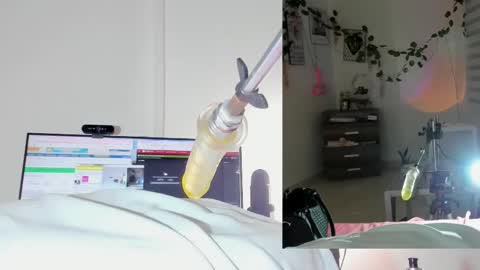 rosy_emely_ online show from December 18, 2025, 9:37 am