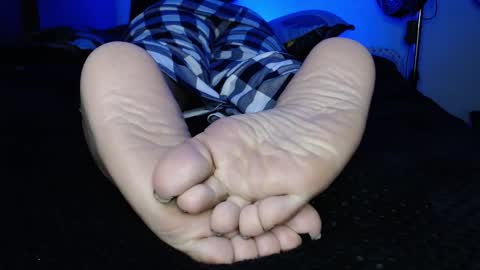 rosyejones online show from February 12, 2026, 3:23 am