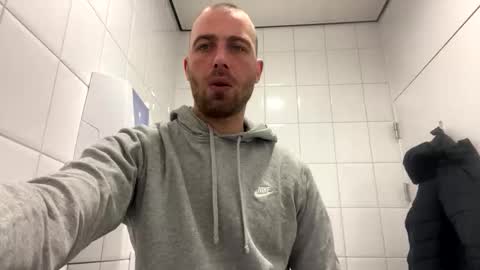 Snapshot of rotteei1 chatting on January 13, 2026, 8:41 am rotteei1 online show from January 13, 2026, 8:41 am