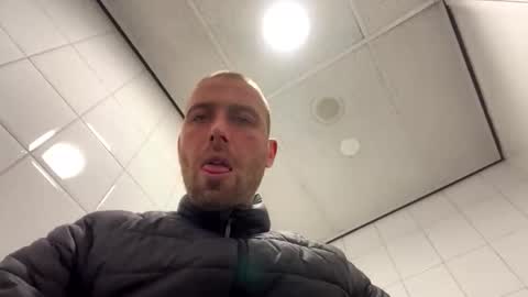 Snapshot of rotteei1 chatting on January 15, 2026, 12:43 pm rotteei1 online show from January 15, 2026, 12:43 pm