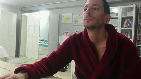 roubarixx online show from October 26, 2025, 7:14 am