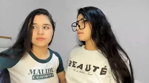 Snapshot of rous_and_sweet chatting on February 12, 2026, 3:12 am Rous and Sweet online show from February 12, 2026, 3:12 am