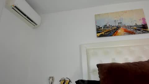 Snapshot of rouse_sexy_hotxx77 chatting on December 4, 2025, 2:10 am rouse_sexy_hotxx77 online show from December 4, 2025, 2:10 am