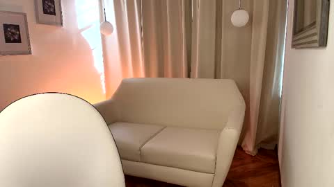 Snapshot of rousee_v chatting on February 20, 2026, 12:49 pm Rousee online show from February 20, 2026, 12:49 pm