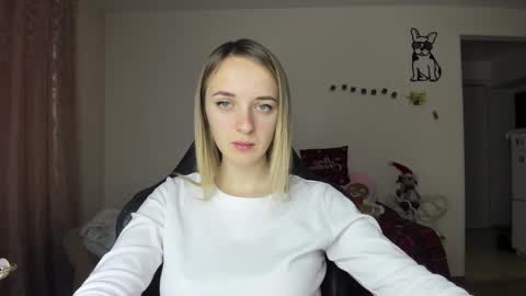 Snapshot of rousereed chatting on December 22, 2025, 7:27 am Rouse online show from December 22, 2025, 7:27 am