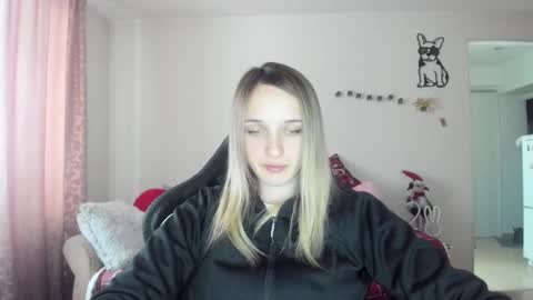 Snapshot of rousereed chatting on January 14, 2026, 1:17 pm Rouse online show from January 14, 2026, 1:17 pm