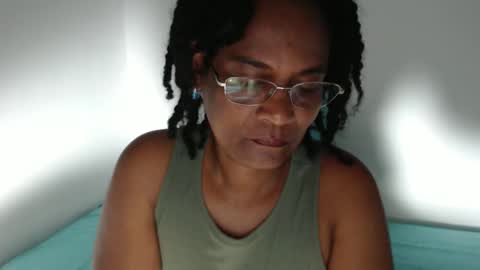 luxa online show from November 27, 2025, 1:13 pm