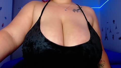 Snapshot of rousrossell_4 chatting on December 8, 2024, 1:13 am Call me Rous online show from December 8, 2024, 1:13 am