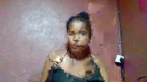 rovaelyah online show from February 1, 2026, 7:23 pm