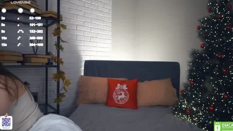 Snapshot of rowenahallman chatting on December 30, 2024, 3:36 am Michelle online show from December 30, 2024, 3:36 am
