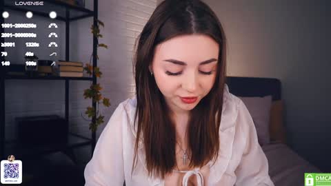 Snapshot of rowenahallman chatting on January 21, 2025, 3:37 am Michelle online show from January 21, 2025, 3:37 am
