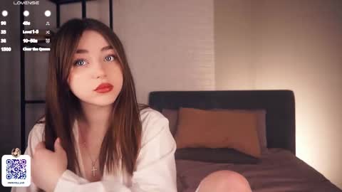 Snapshot of rowenahallman chatting on February 13, 2025, 4:00 am Michelle online show from February 13, 2025, 4:00 am