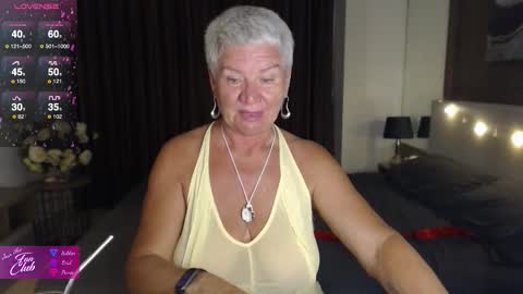 Snapshot of roxana_brooks chatting on January 10, 2026, 2:41 pm Roxana online show from January 10, 2026, 2:41 pm