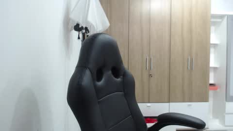 Snapshot of roxanalove7 chatting on January 5, 2026, 5:27 pm Roxana online show from January 5, 2026, 5:27 pm