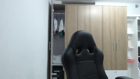 Roxana online show from April 26, 2026, 10:29 pm