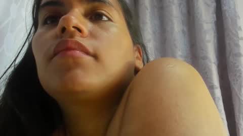 Snapshot of roxanamariahills_ chatting on February 6, 2026, 9:12 am Rosita online show from February 6, 2026, 9:12 am