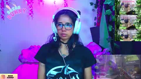 Snapshot of roxanbunny chatting on January 12, 2026, 1:33 am roxxy online show from January 12, 2026, 1:33 am