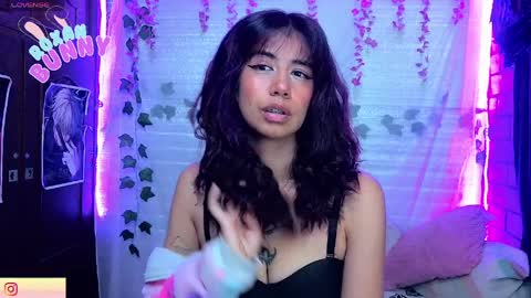 Snapshot of roxanbunny chatting on April 2, 2026, 4:59 pm roxxy online show from April 2, 2026, 4:59 pm